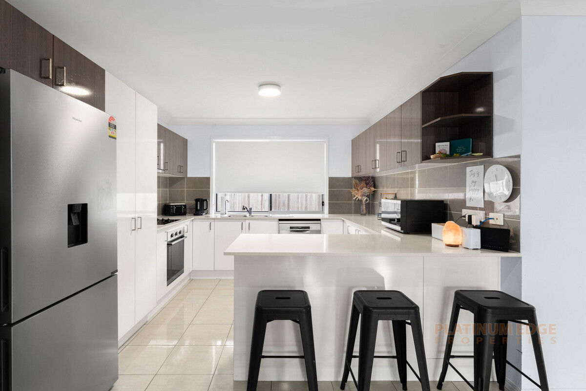11 Phoebe Way, Gleneagle QLD 4285, Gleneagle - Thumbnail 6