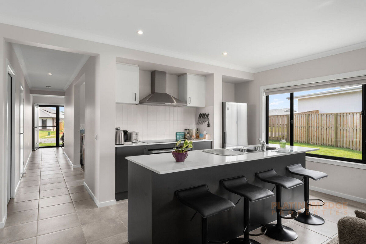 49 Edinburgh Crescent, Gleneagle QLD 4285, Gleneagle - Thumbnail 6