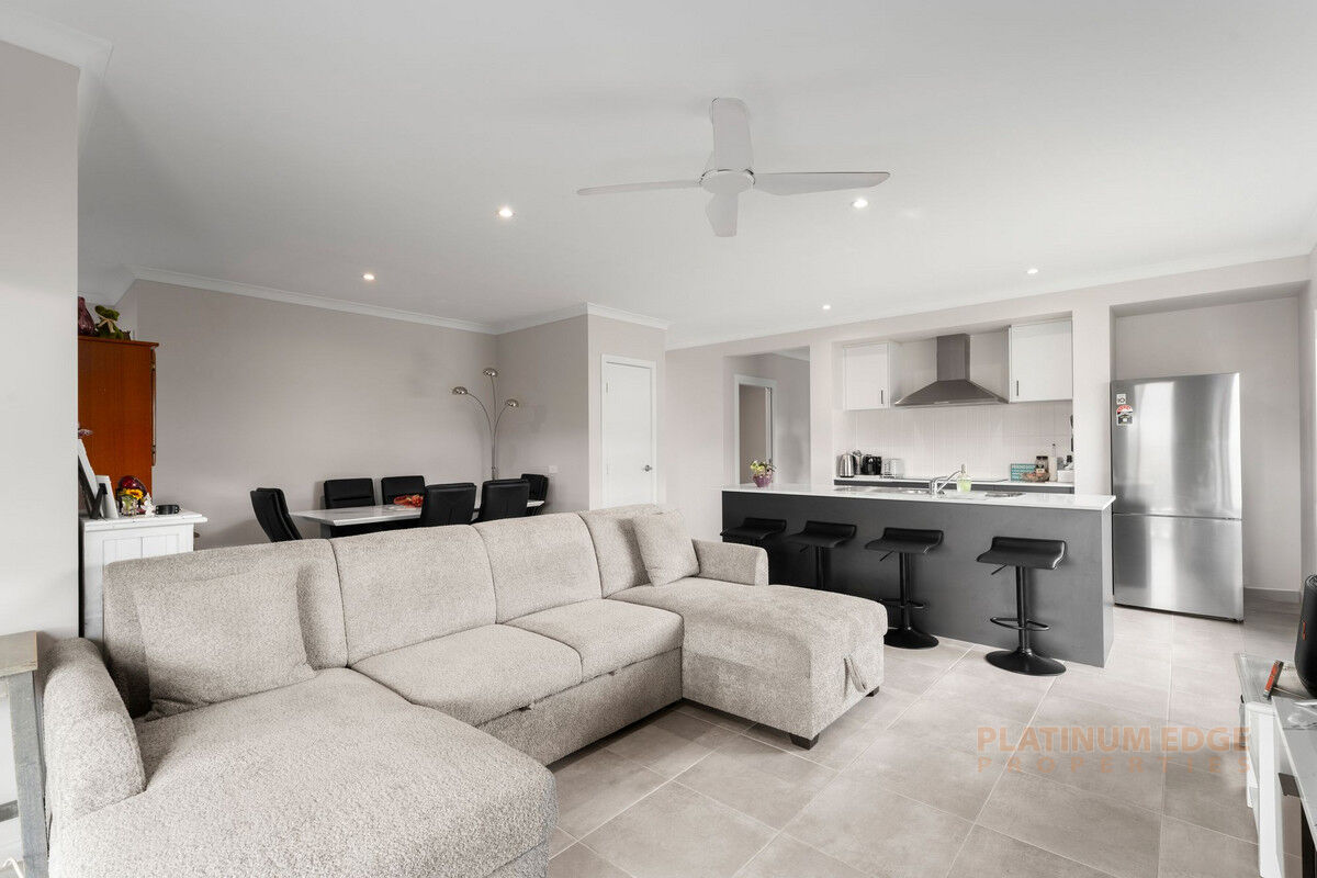 49 Edinburgh Crescent, Gleneagle QLD 4285, Gleneagle - Thumbnail 8