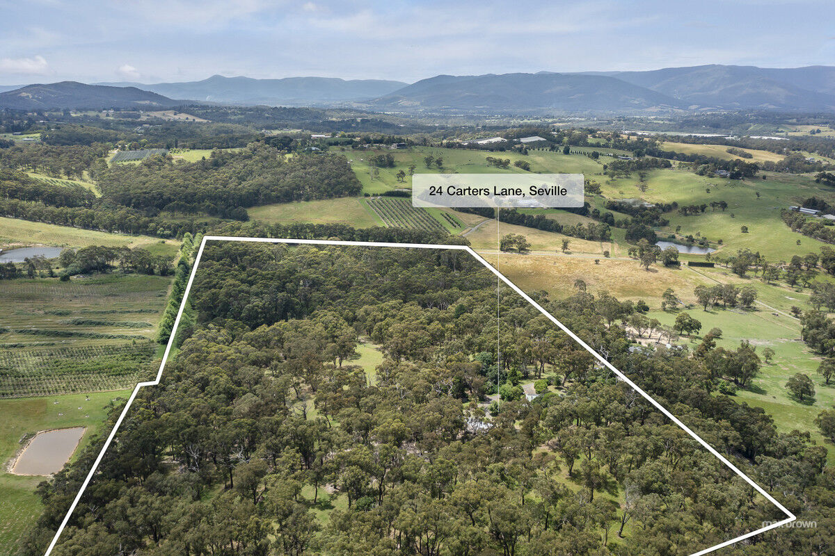 A ‘Merchant Builders’ Home on 44 Peaceful Acres. Max Brown Real