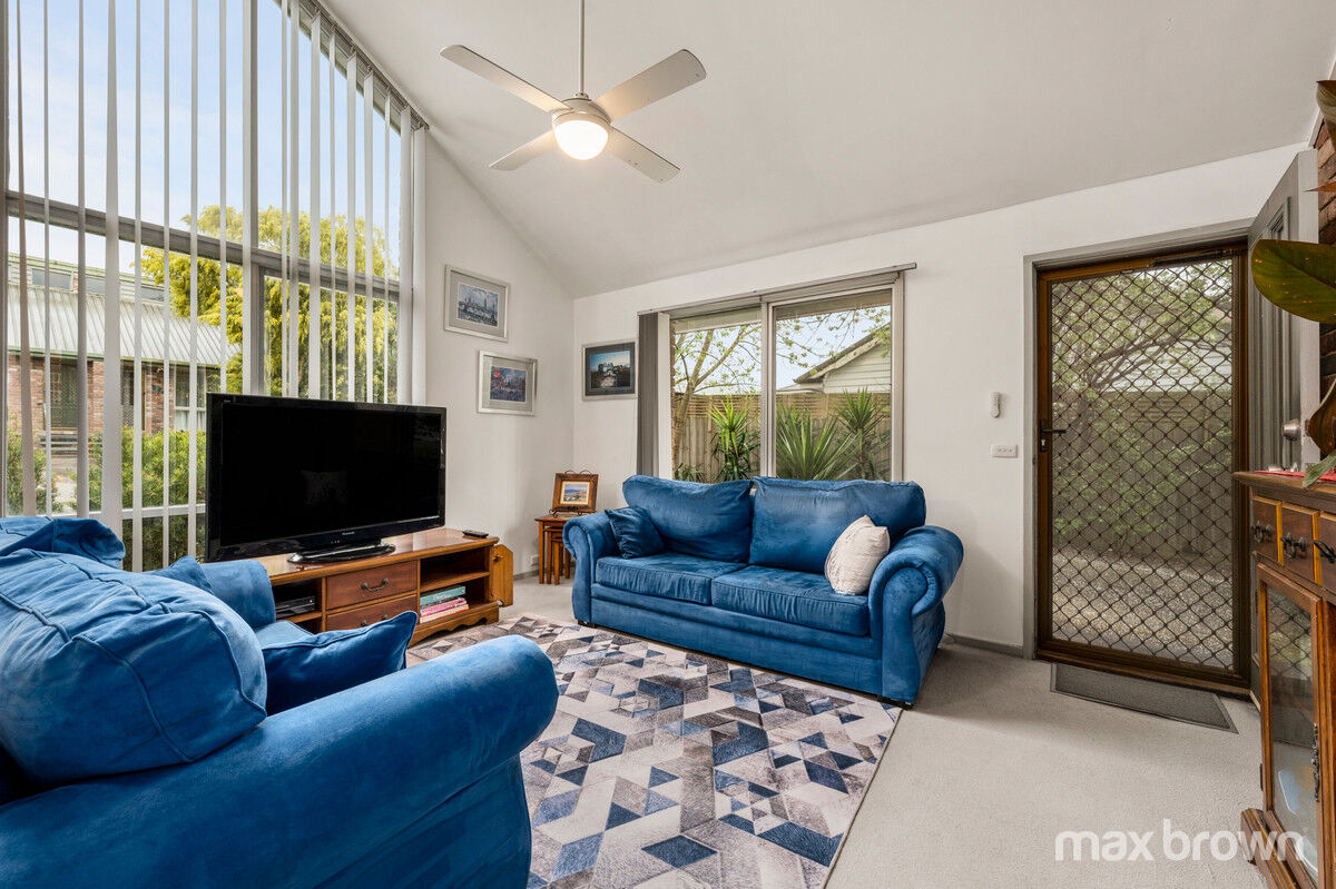 to Unit 2/79 Cave Hill Rd, Lilydale Max Brown Real Estate Group