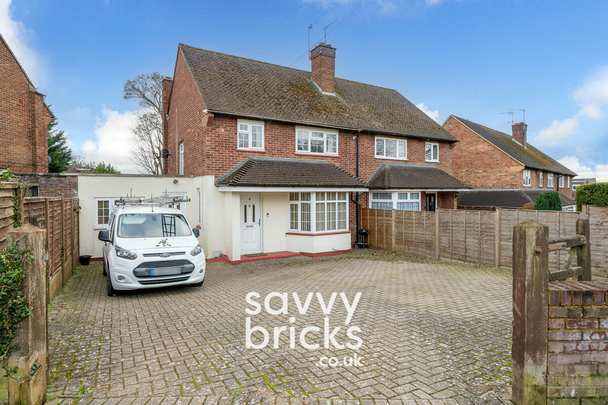 Liam Egan Savvybricks