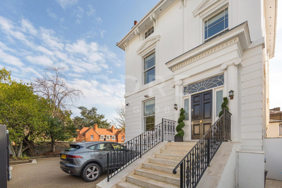 Acacia Road, London, NW8 property photo