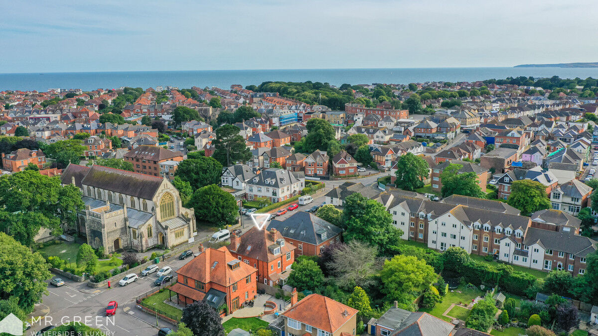Castlemain Avenue, Southbourne, Bournemouth, BH6 5EQ