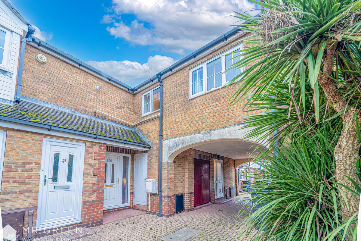 Kittiwake Close, Southbourne, Bournemouth, Dorset, BH6 5BA