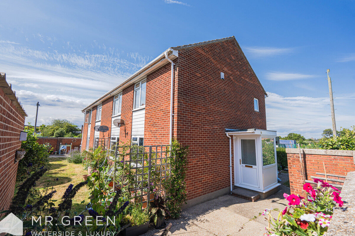 Lingdale Road, Southbourne, BH6 5LA