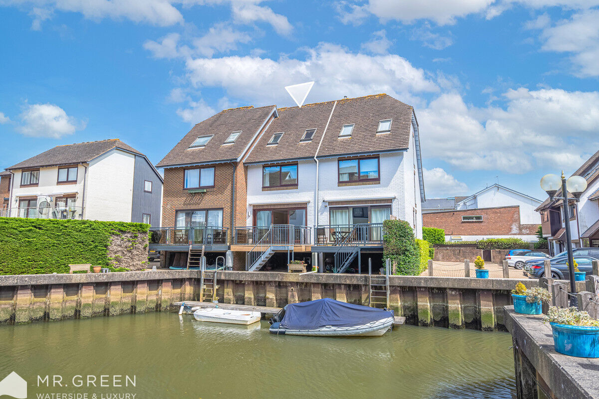 The Moorings, 2 Willow Way, Christchurch, BH23 1JJ