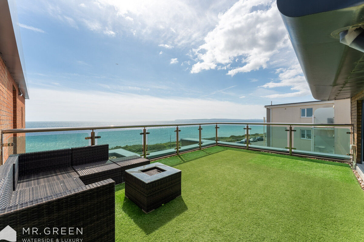 Admirals Point, St Catherine’s Road, Southbourne, BH6 4AG