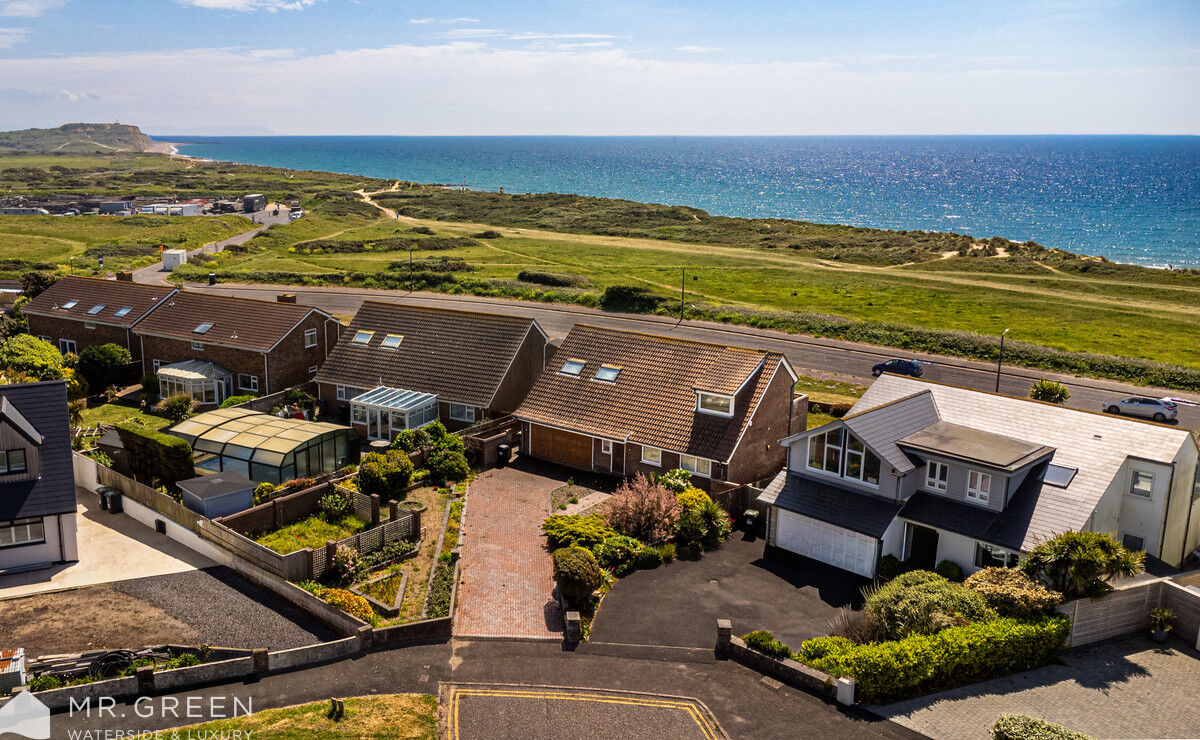 Clowes Avenue, Hengistbury Head, Stunning Views, BH6