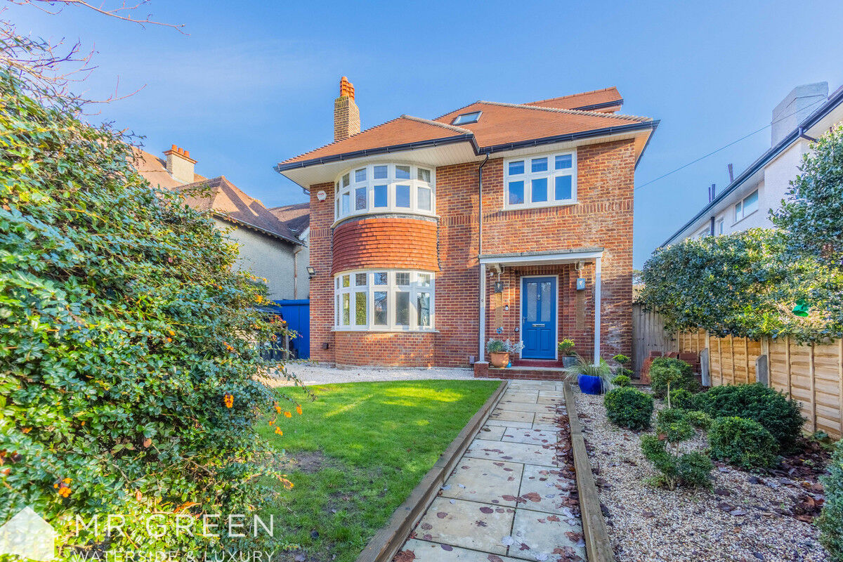 Montague Road, Bournemouth, BH5