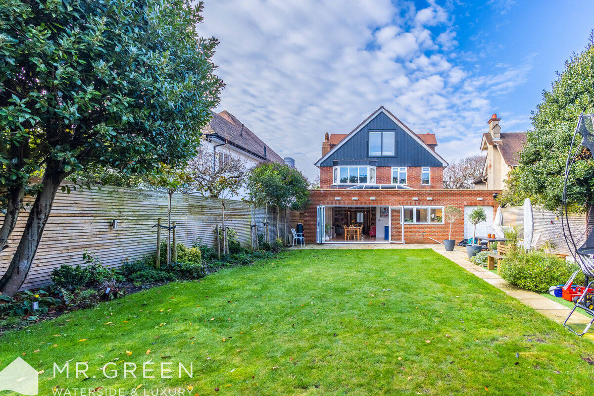 Montague Road, Bournemouth, BH5 Mr Green Estate Agents