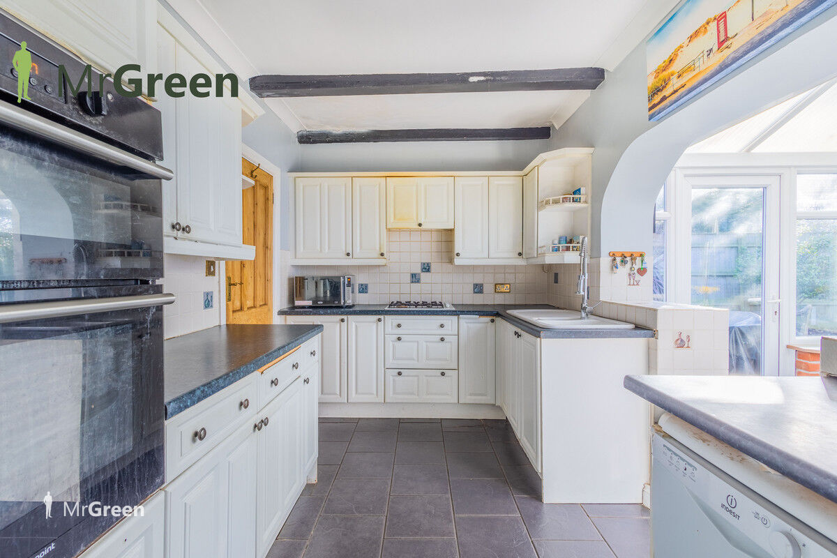 Seaward Avenue, Southbourne, BH6 Mr Green Estate Agents