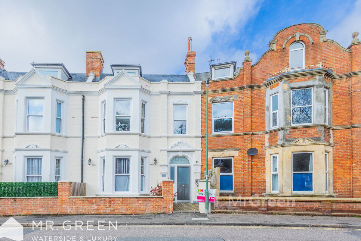 Park Views, The Crescent, Boscombe, Bournemouth, BH1 4EX