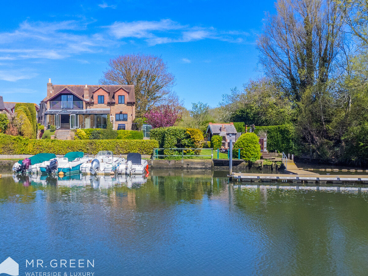 Park House, River Park, Iford Lane, Southbourne, BH6 5NF