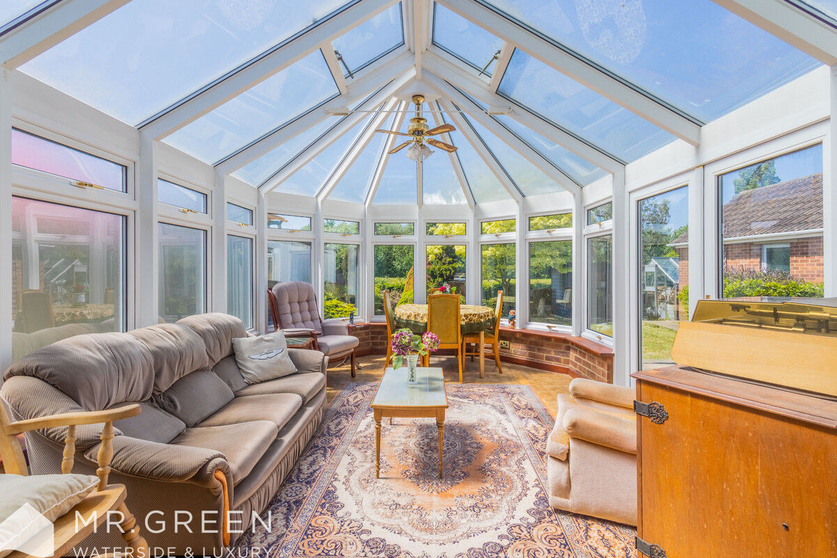 Burford Close, Christchurch, Dorset, BH23 2QF Mr Green Estate Agents