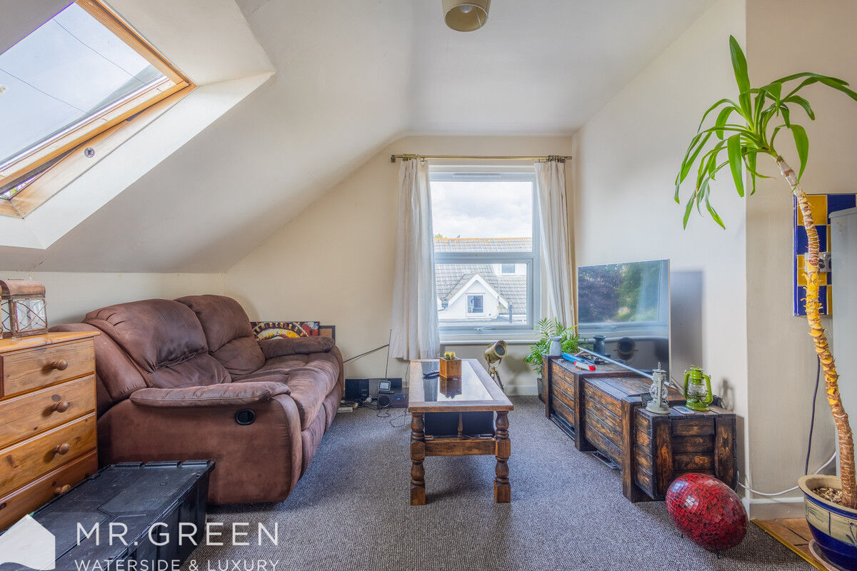 Bathwick Lodge, 8 St Johns Road, Bournemouth, BH5 1EL