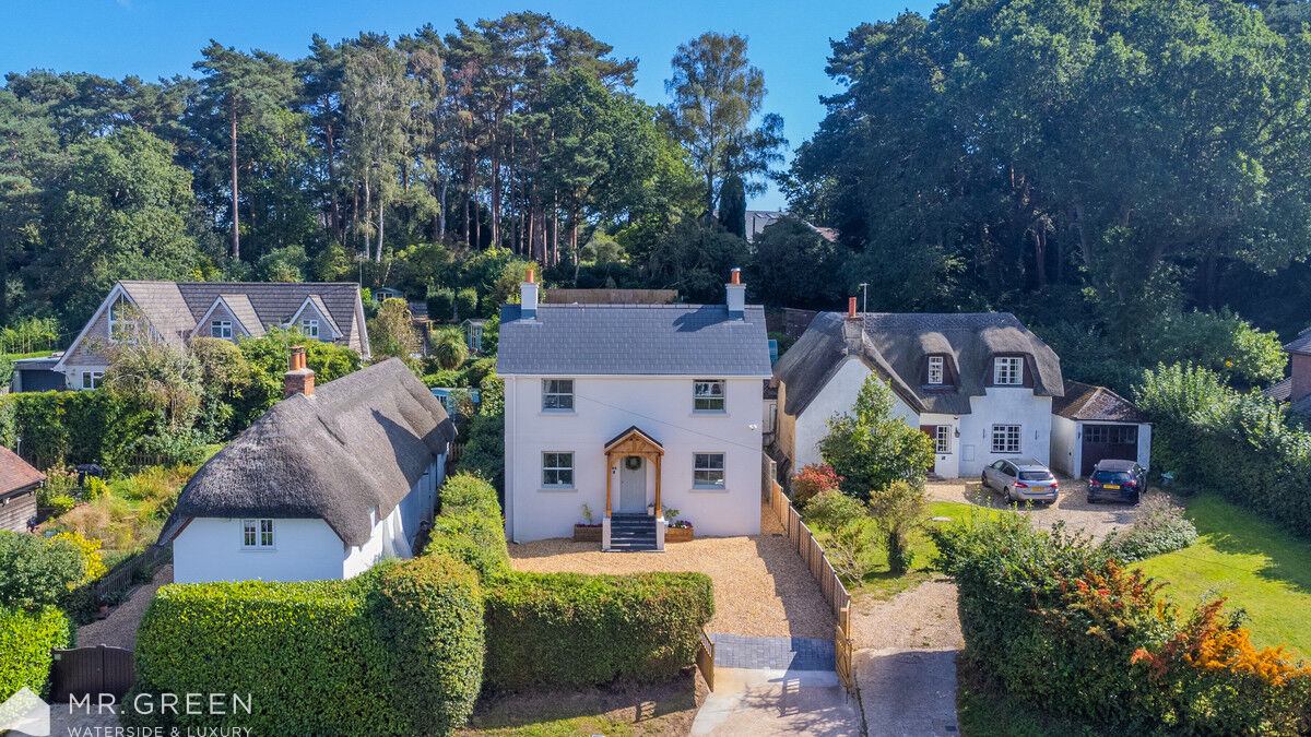 Lonnen Road, Wimborne, Dorset, BH21 7AX