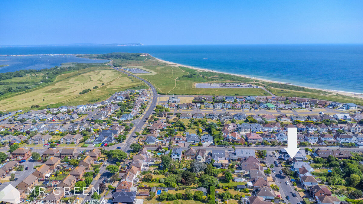 Baring Road, Hengistbury Head, Southbourne, Dorset, BH6 4DT Mr Green
