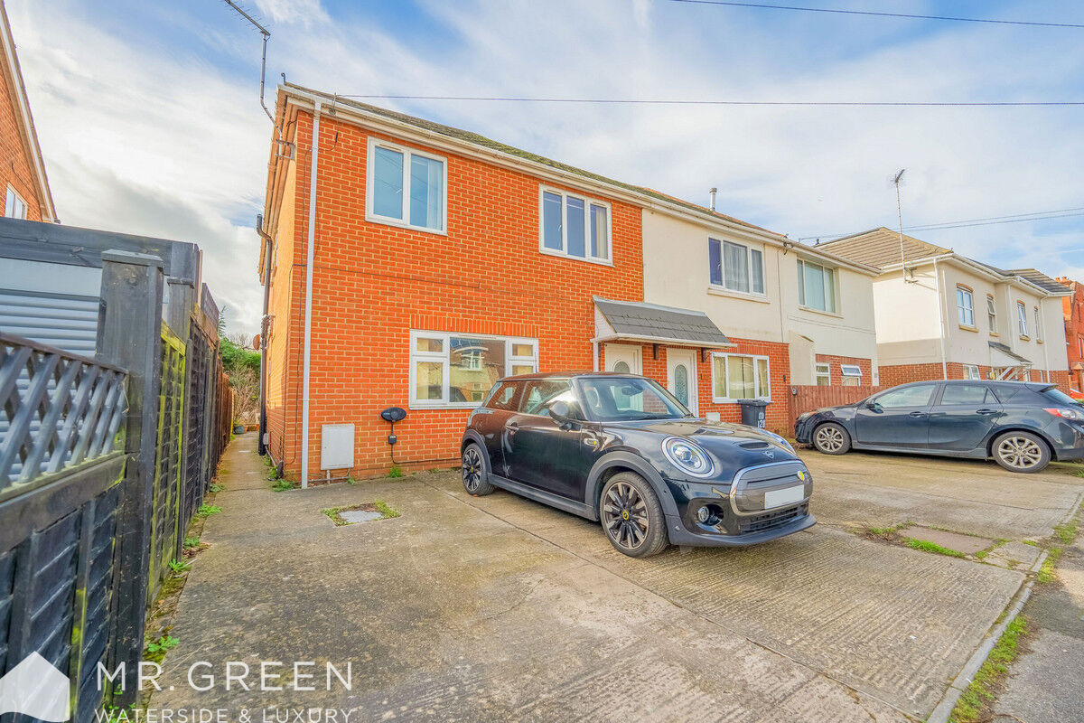 Cranleigh Road, Southbourne, Dorset, BH6 5JN Mr Green Estate Agents