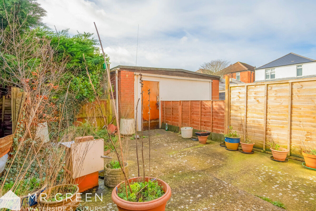 Cranleigh Road, Southbourne, Dorset, BH6 5JN Mr Green Estate Agents