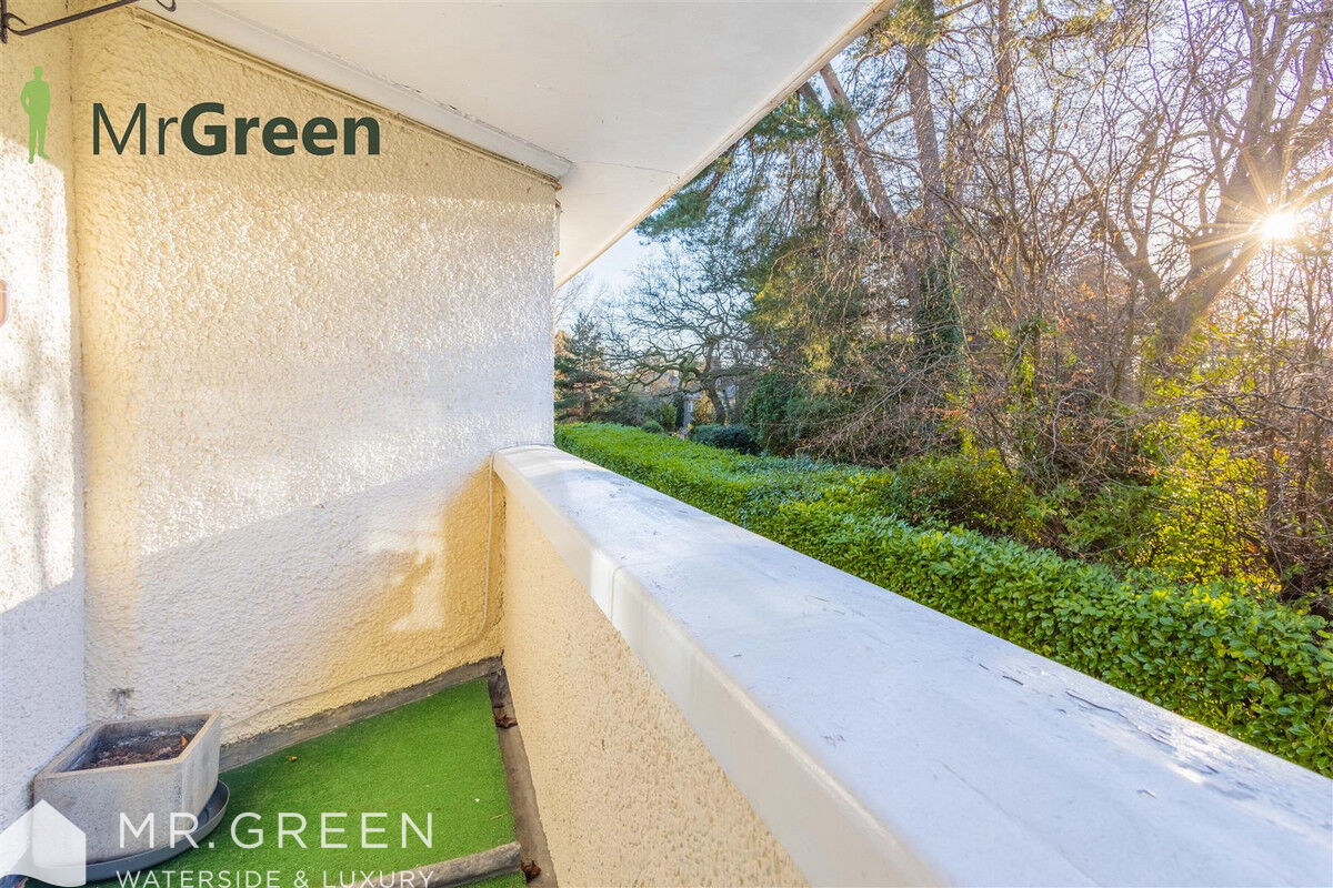 East Avenue, Talbot Woods, Bournemouth, Dorset, BH3 7BY Mr Green