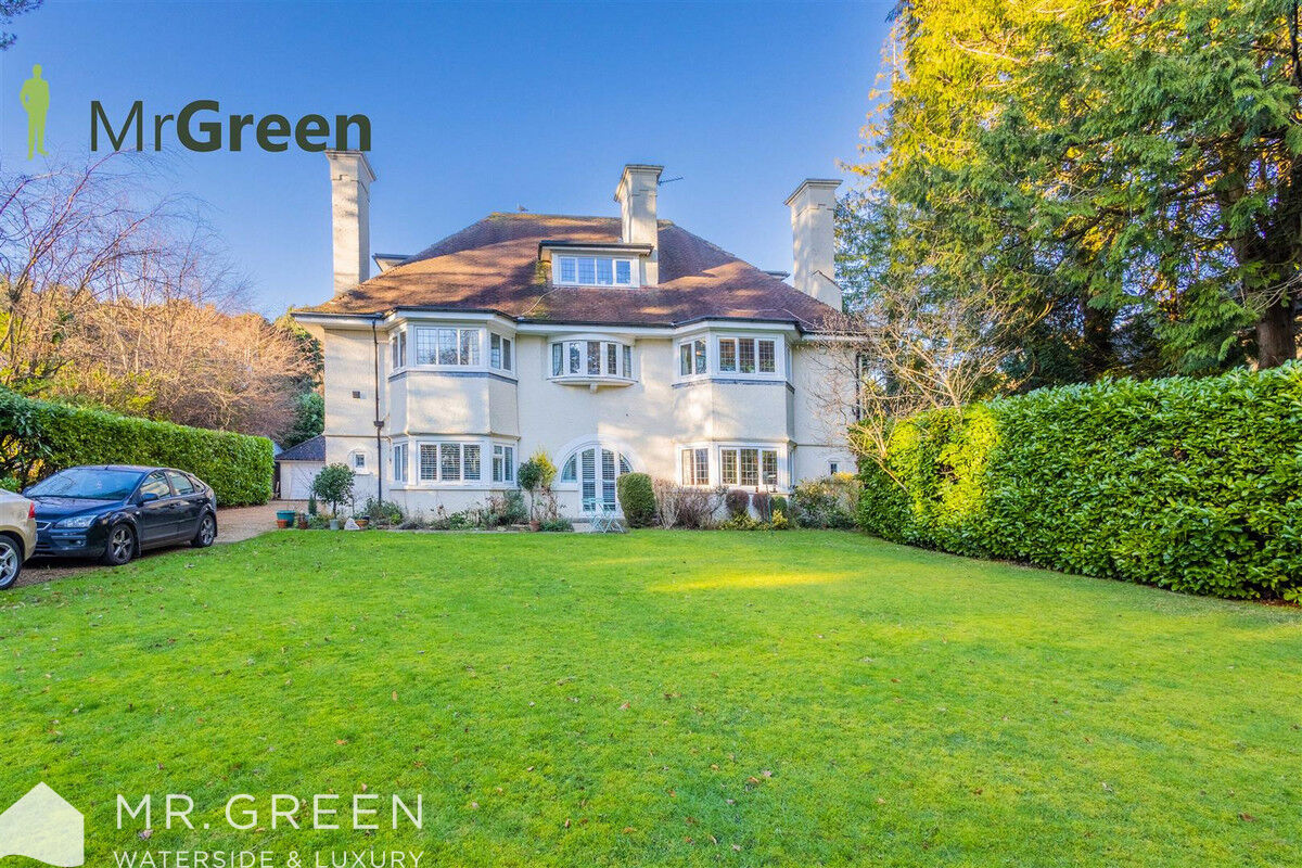 East Avenue, Talbot Woods, Bournemouth, Dorset, BH3 7BY Mr Green