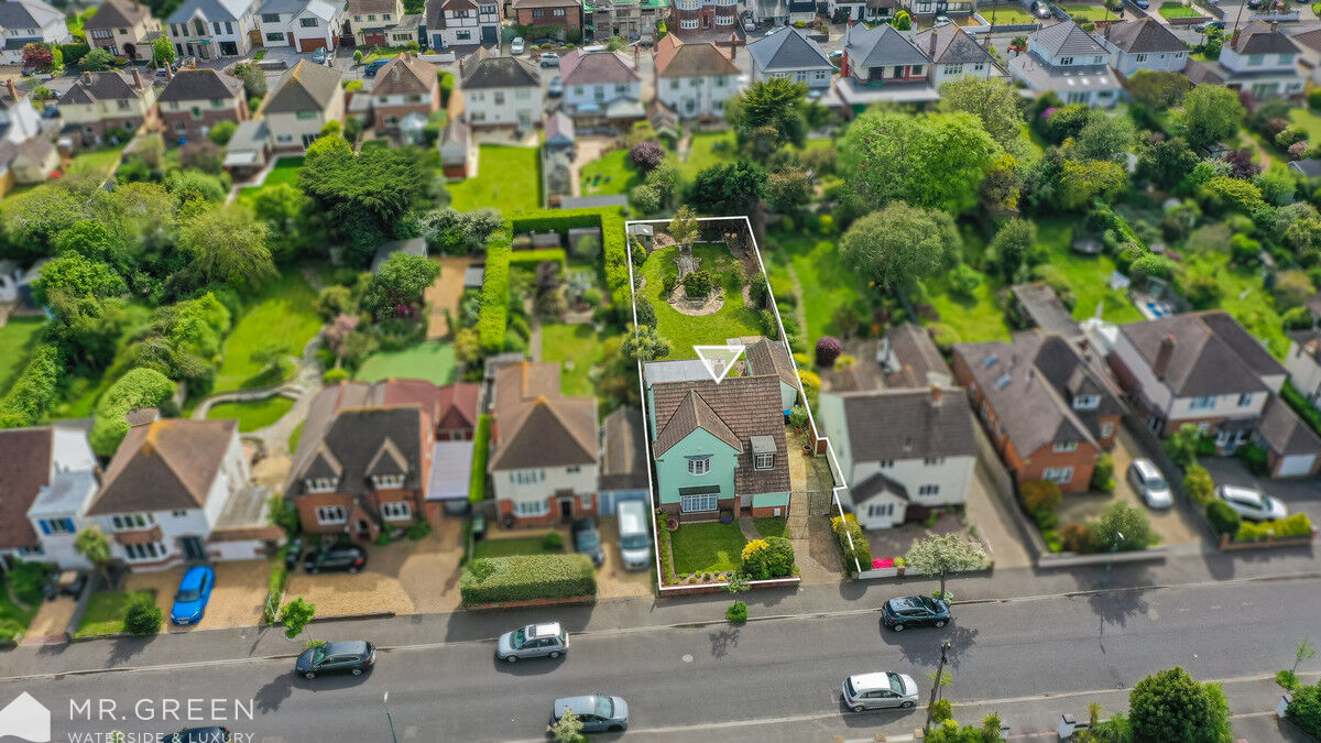 Baring Road, Hengistbury Head, Southbourne, Dorset, BH6 4DT