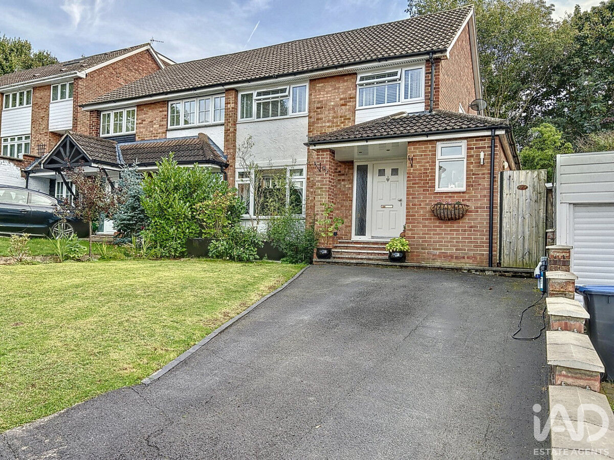 Property enquiry form background image