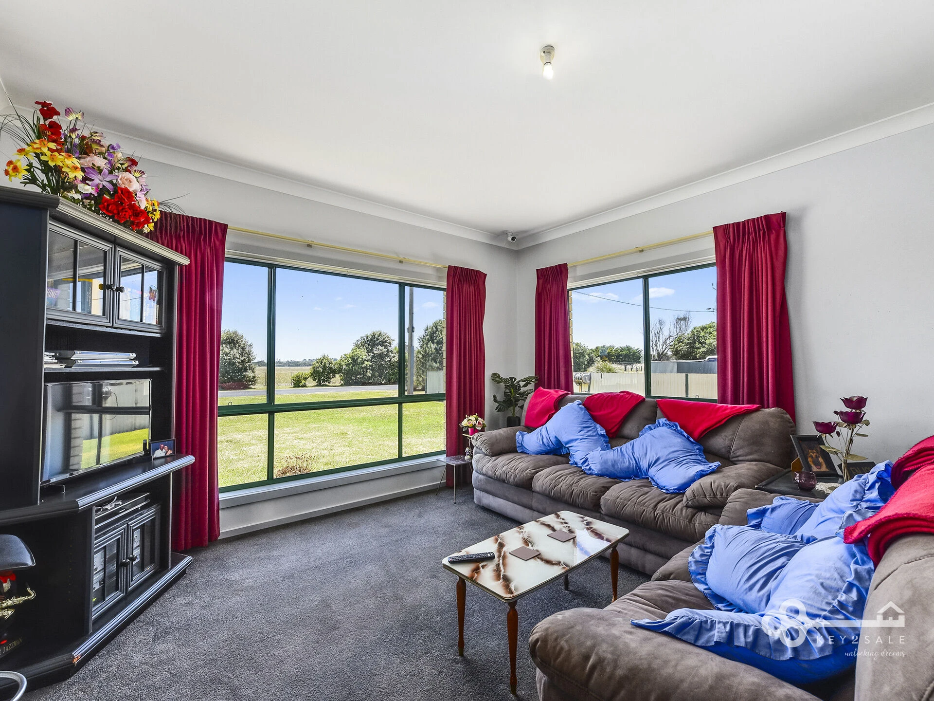 Property enquiry form background image