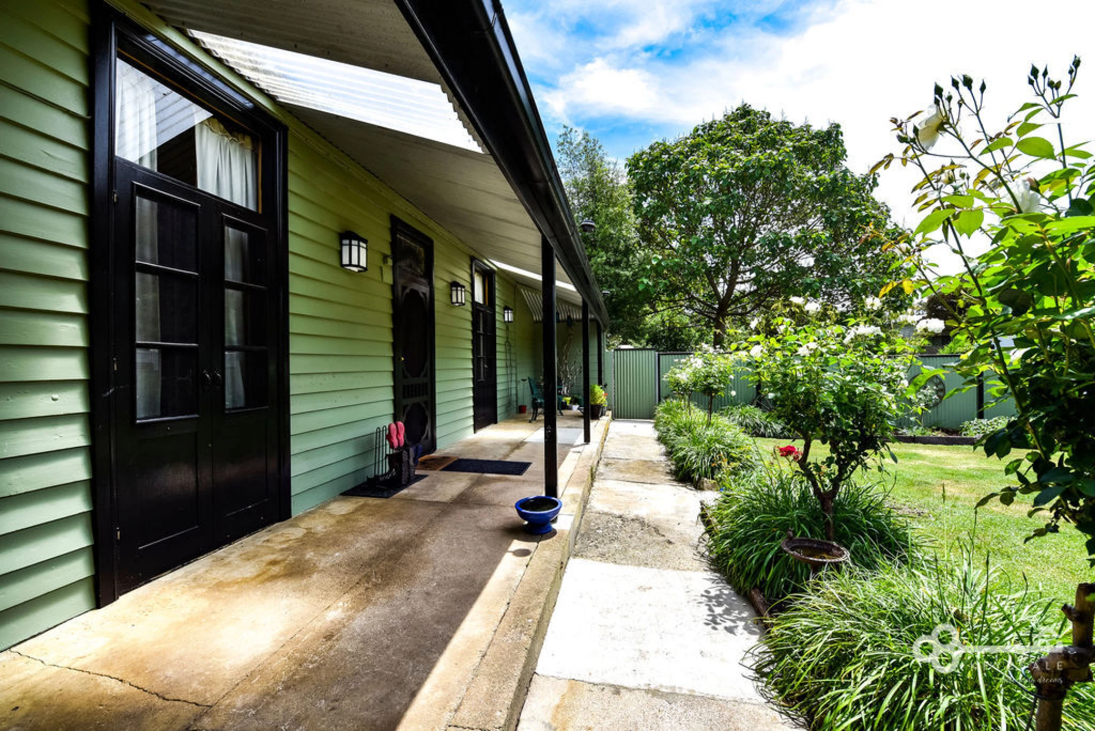 Property enquiry form background image