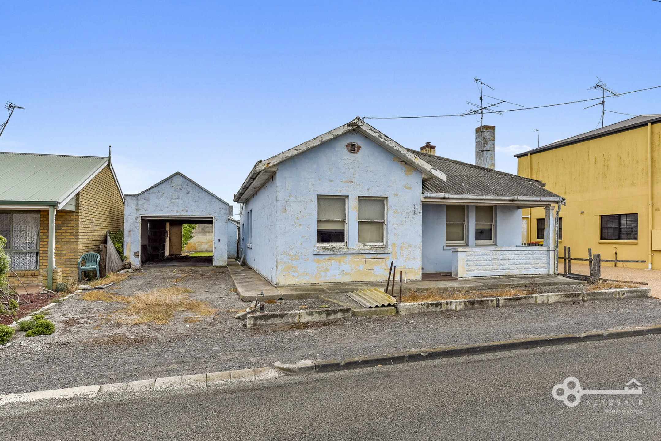 Property enquiry form background image