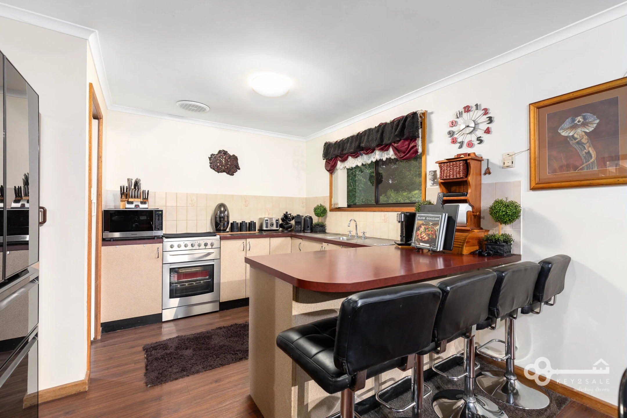 Property enquiry form background image