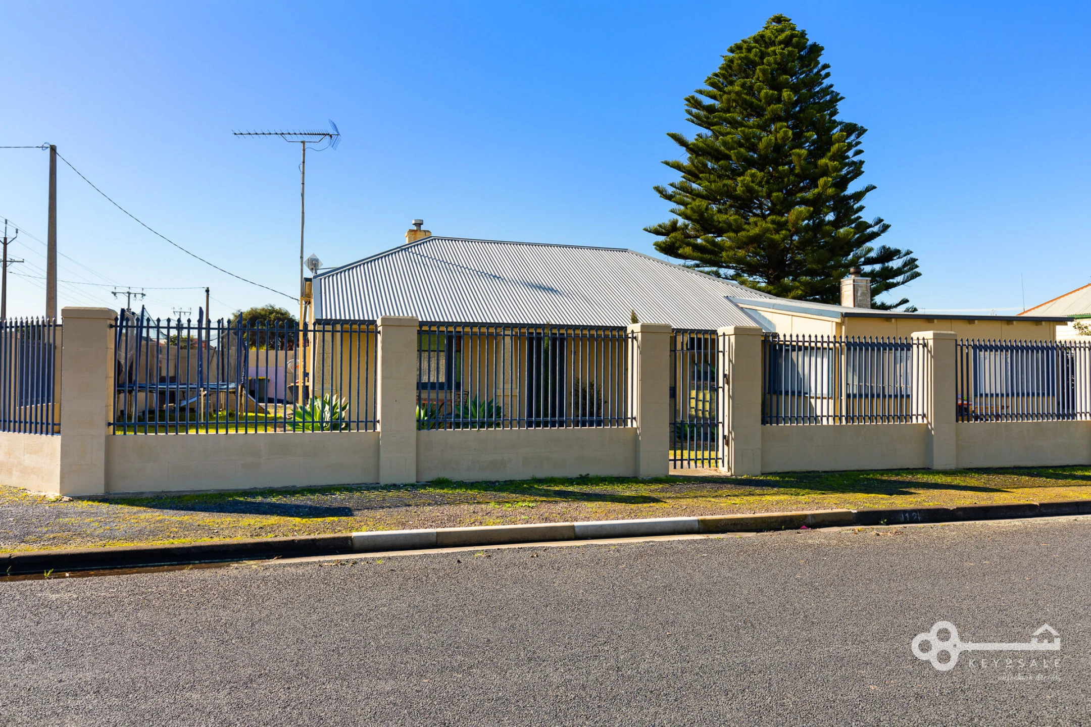 Property enquiry form background image