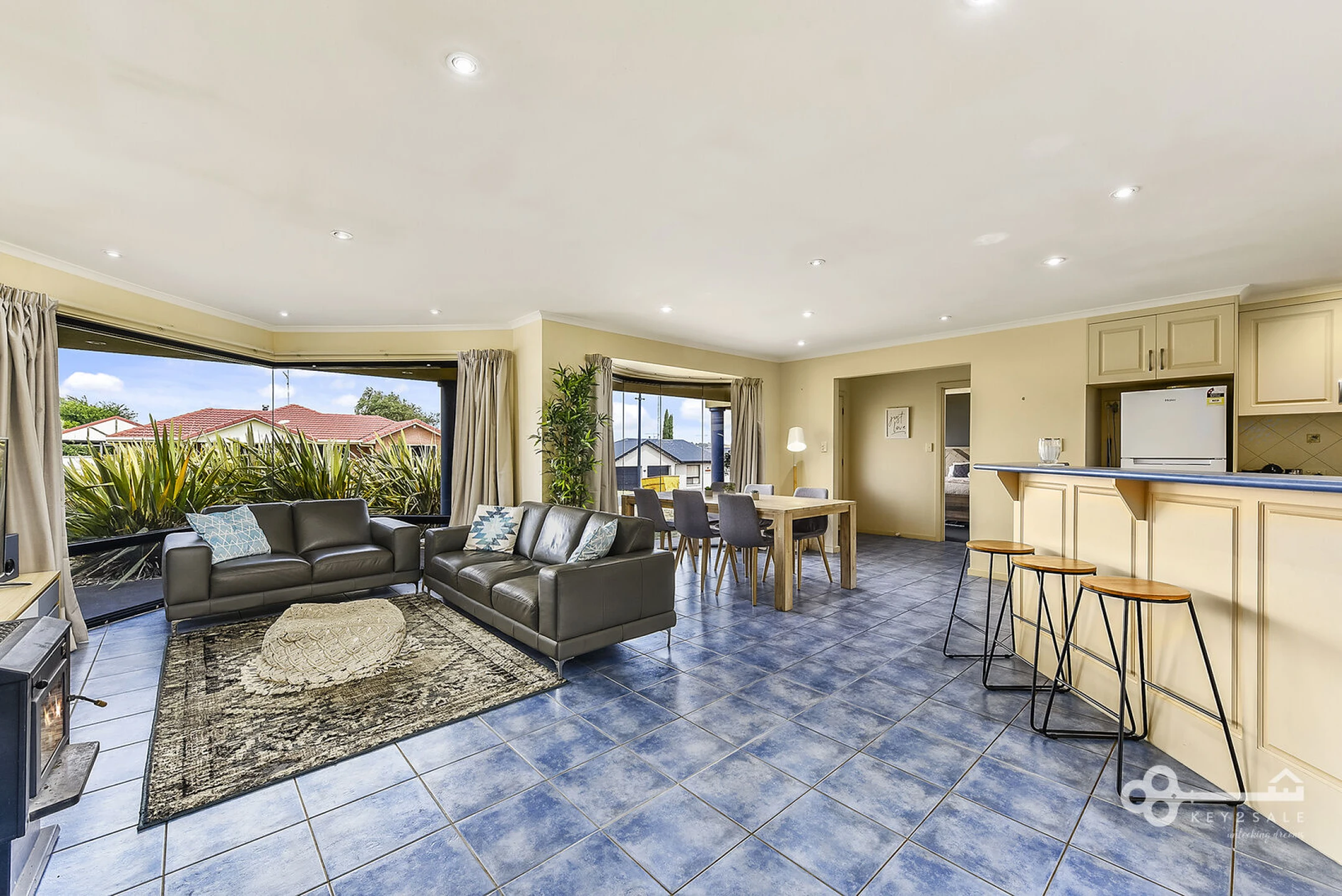 Property enquiry form background image