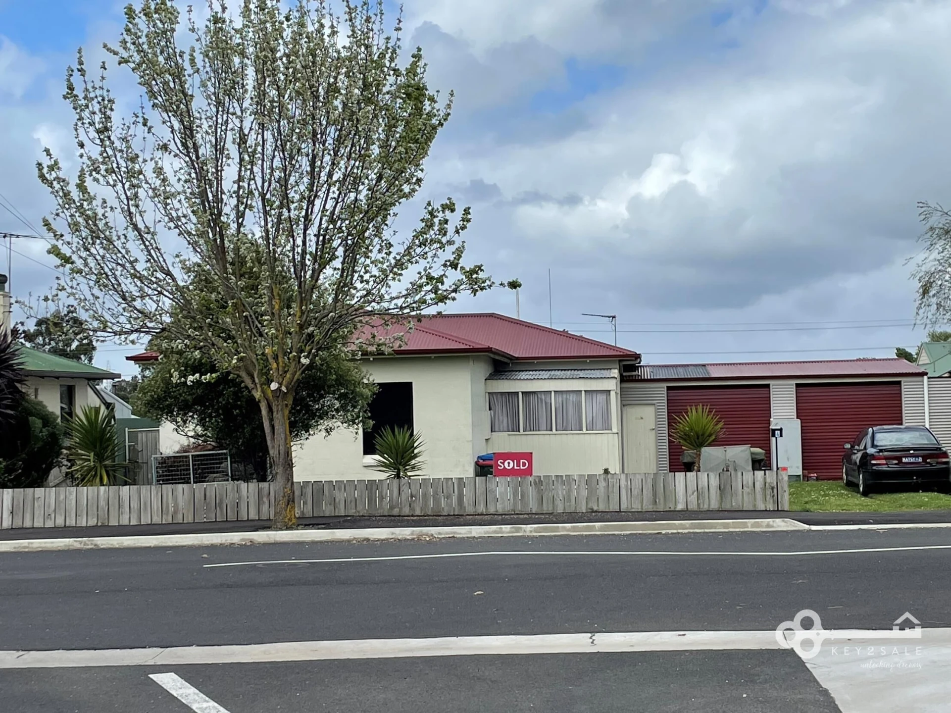 Property enquiry form background image