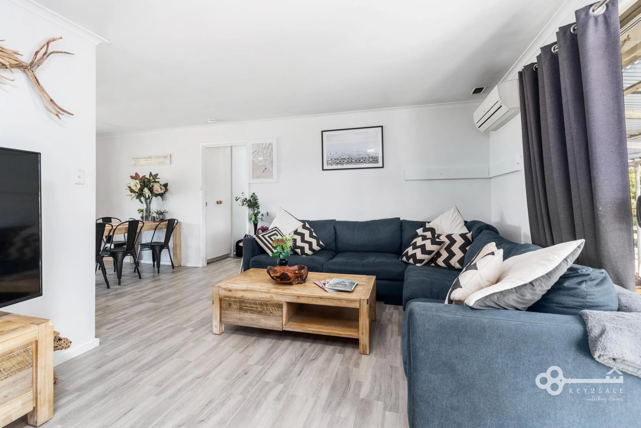 Property enquiry form background image