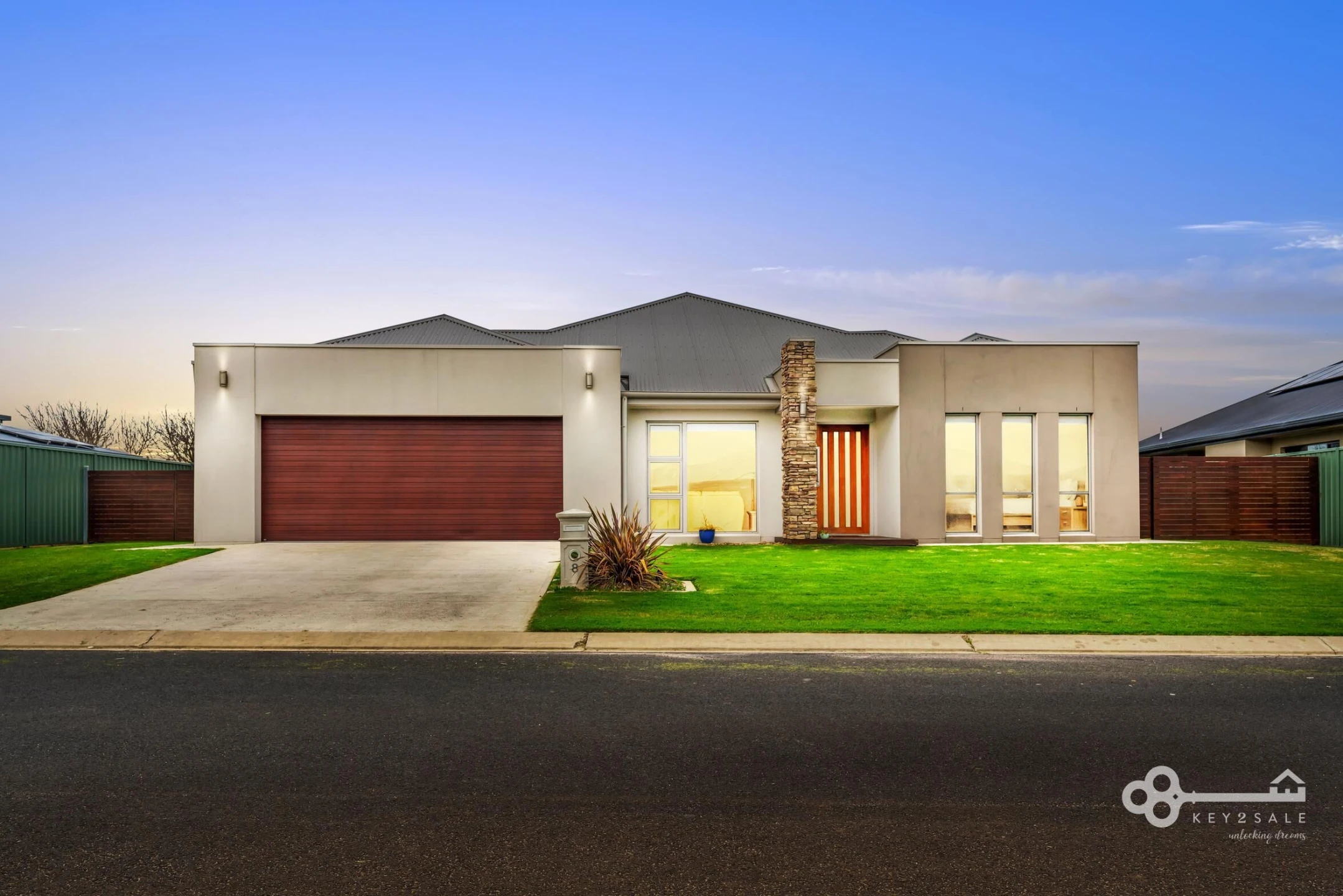 Property enquiry form background image