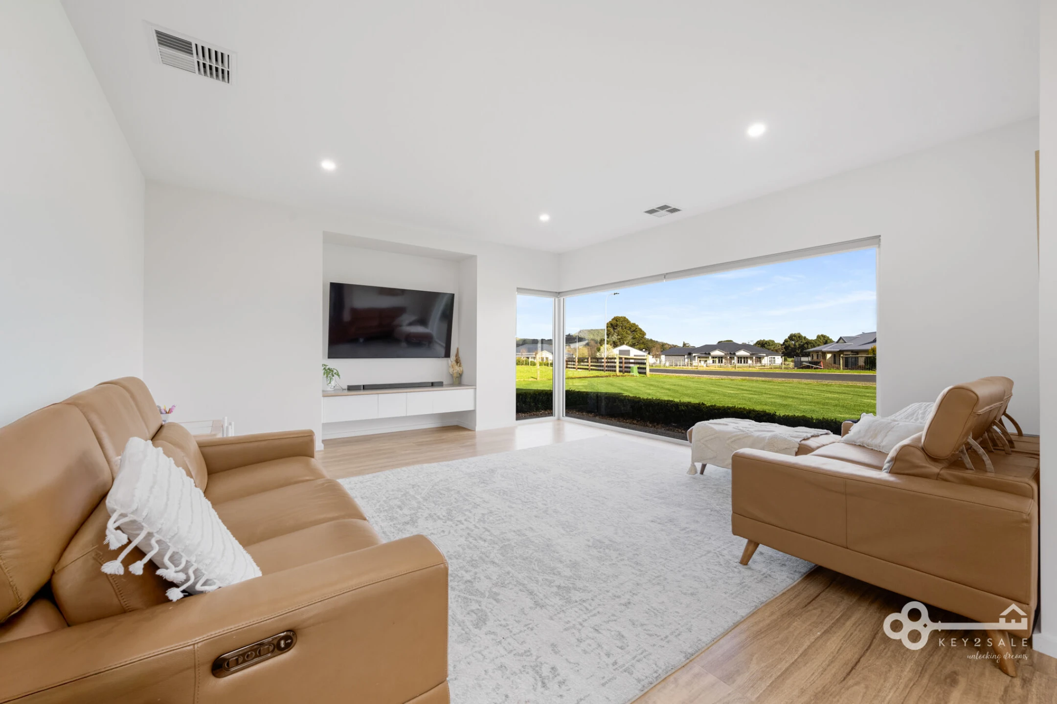 Property enquiry form background image
