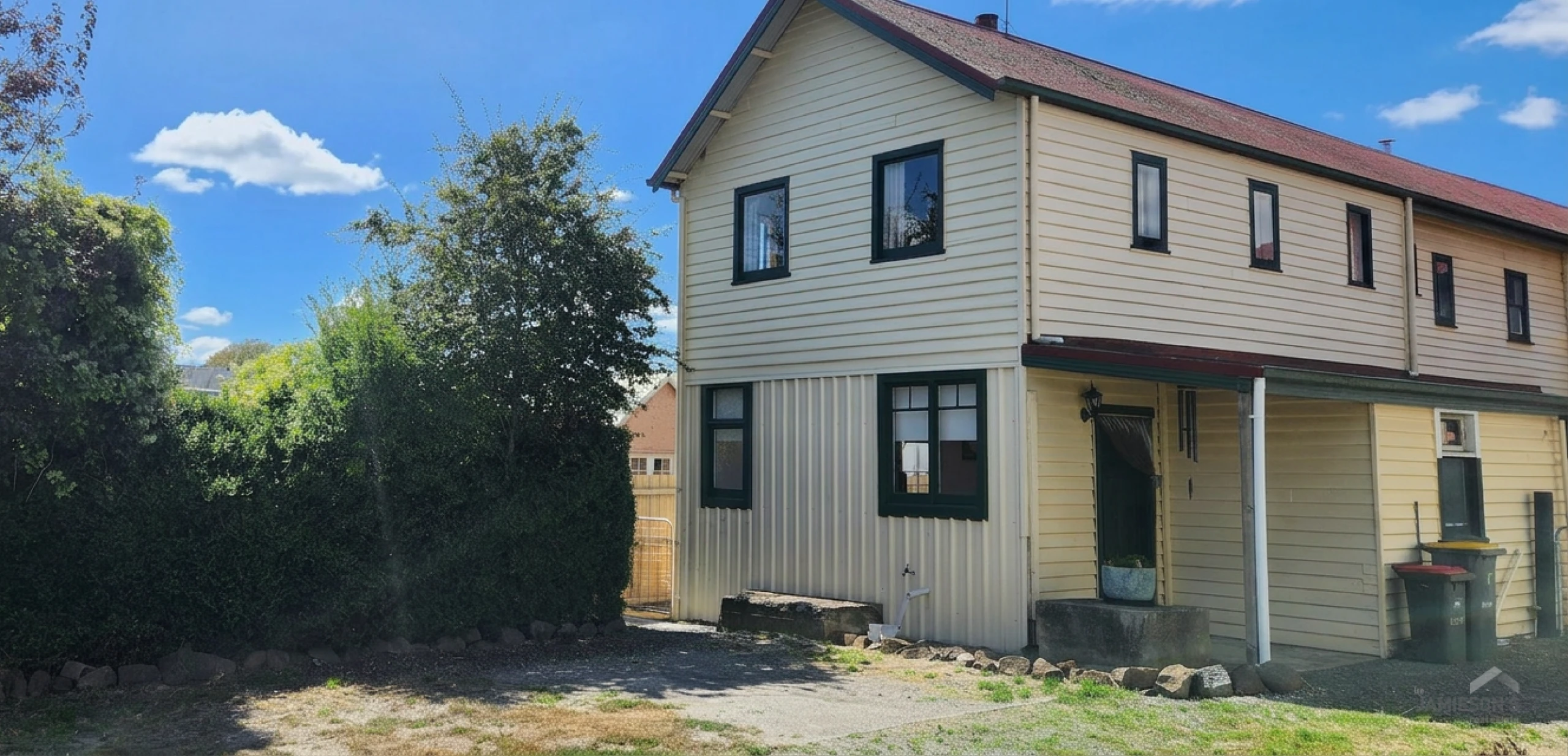 Property enquiry form background image