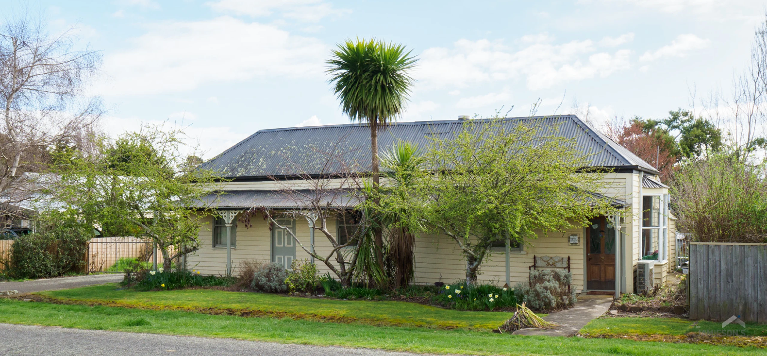 Property enquiry form background image