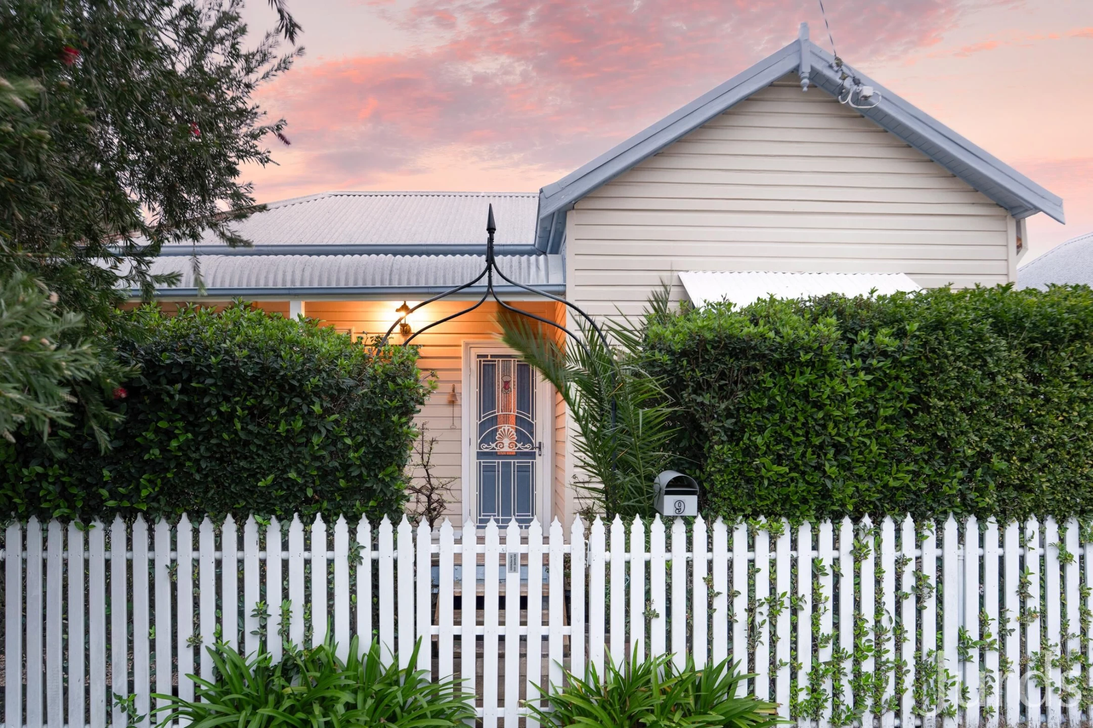 Property enquiry form background image