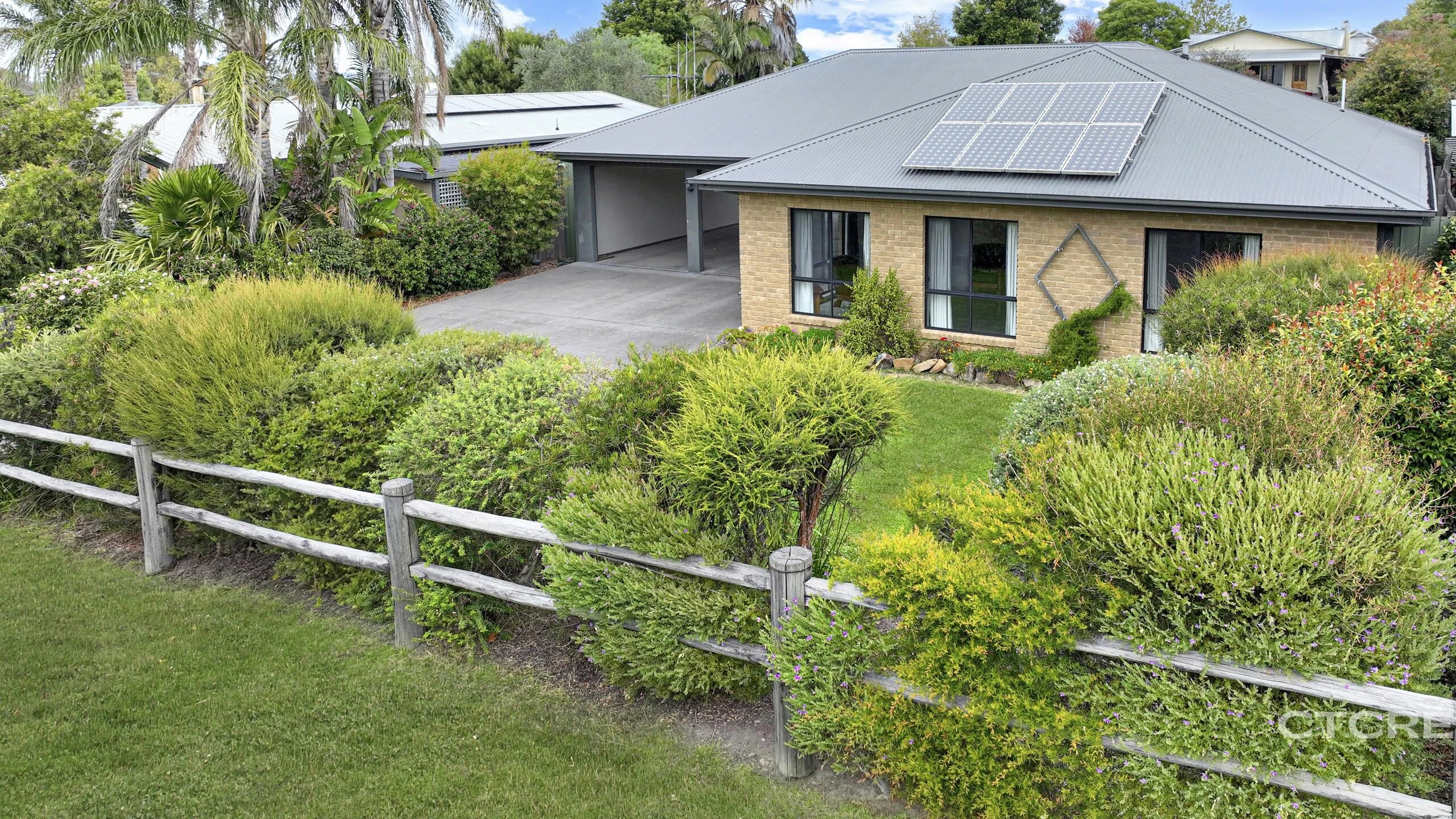 Modern Home Close to the CBD, 449,000 Coast to Country Real Estate