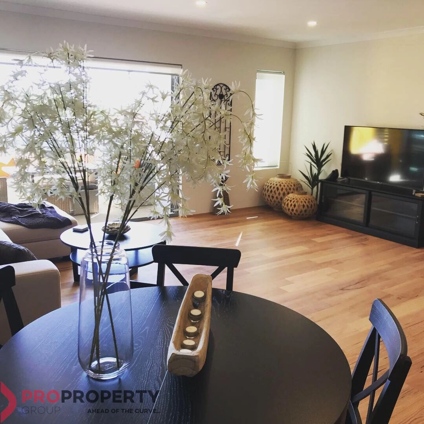 Property enquiry form background image