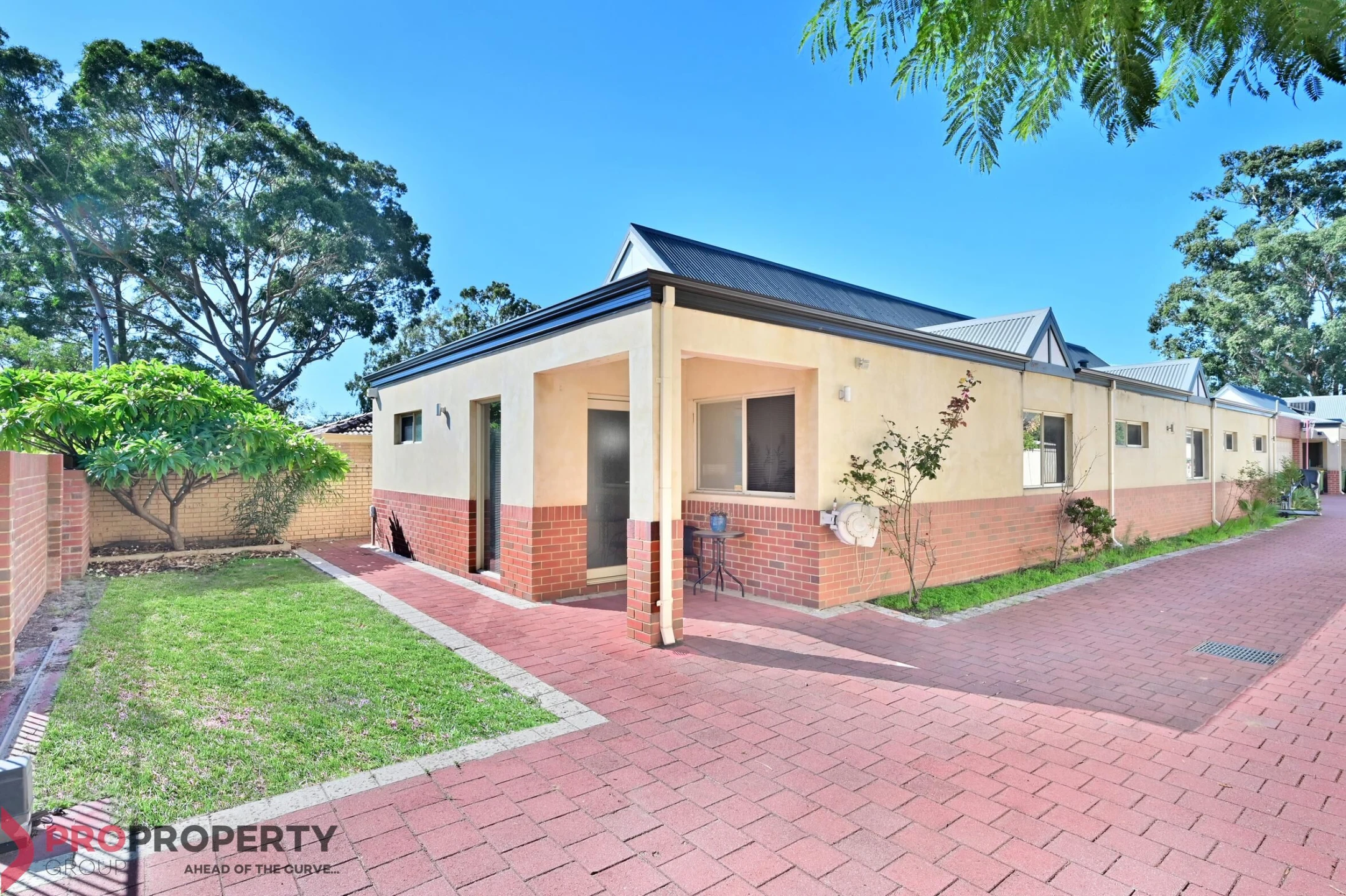 Property enquiry form background image