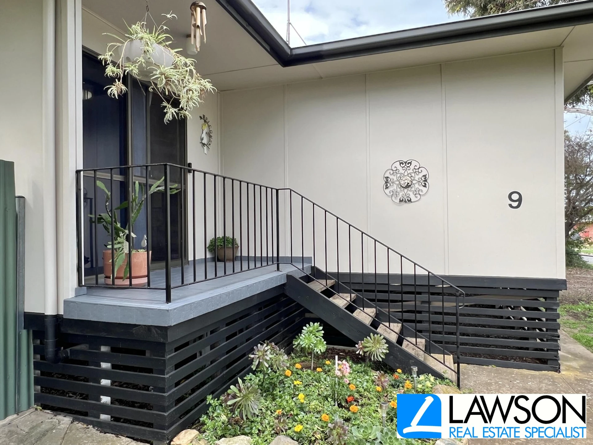 Property enquiry form background image