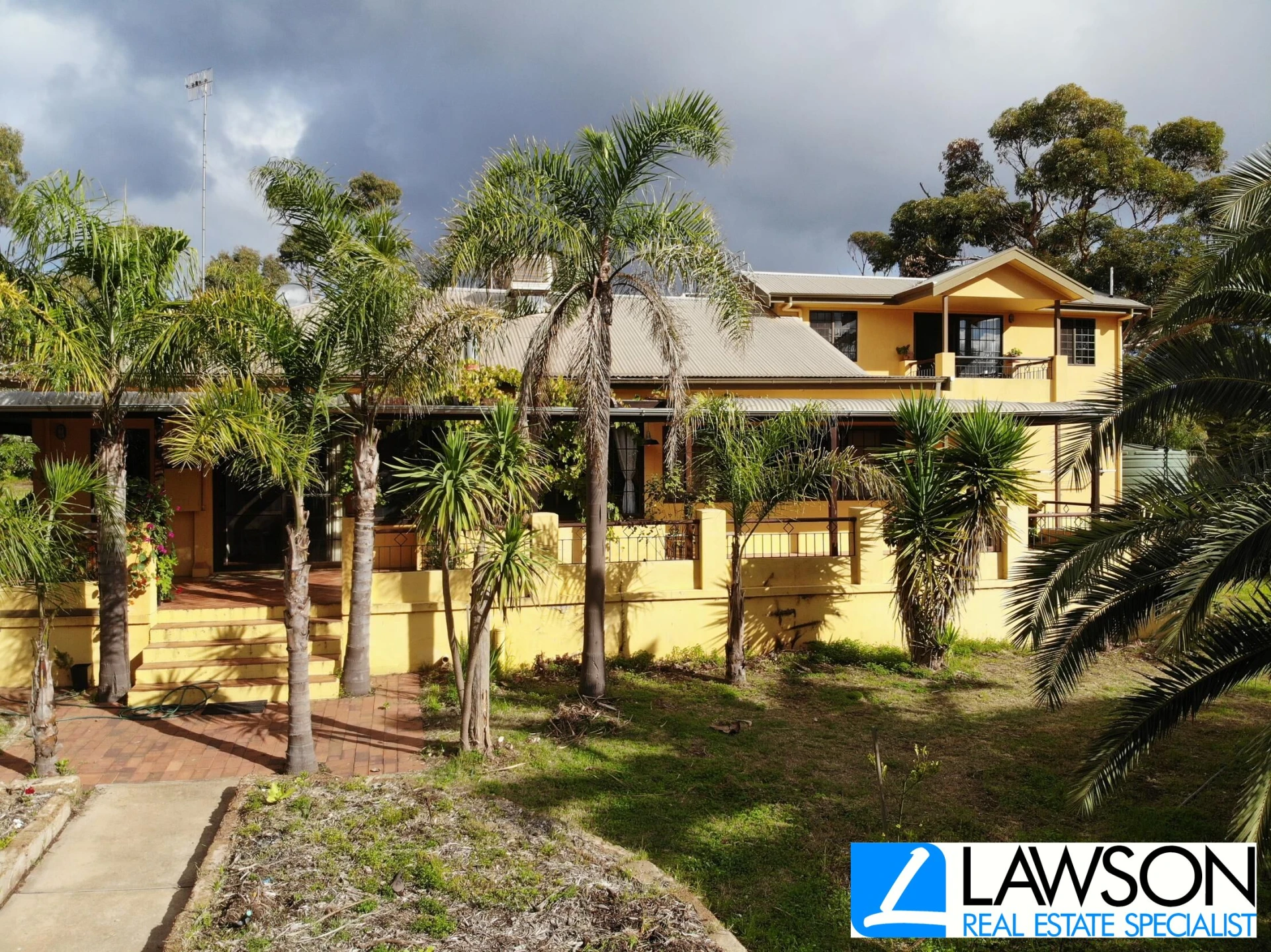 Property enquiry form background image