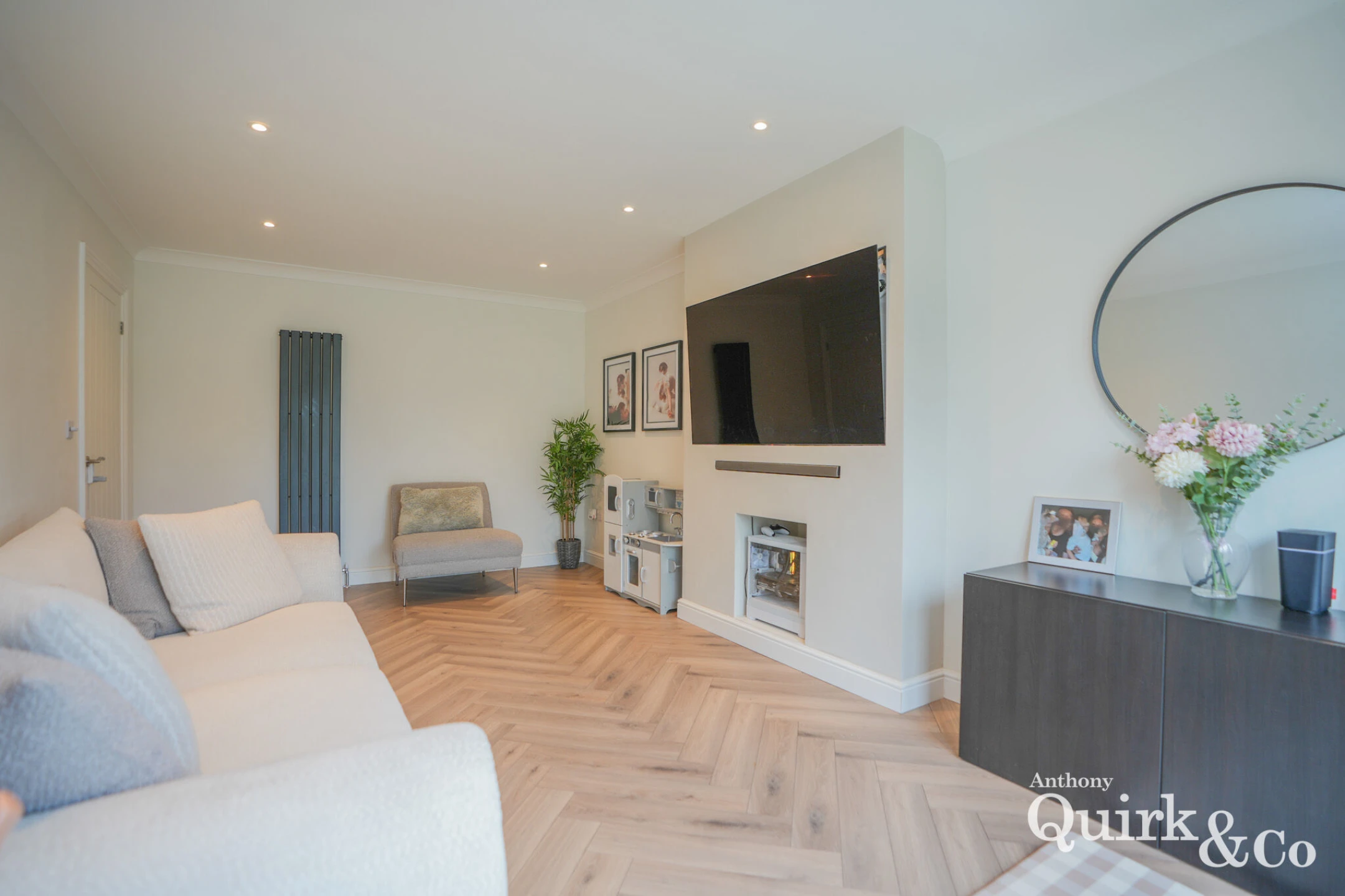 Property enquiry form background image