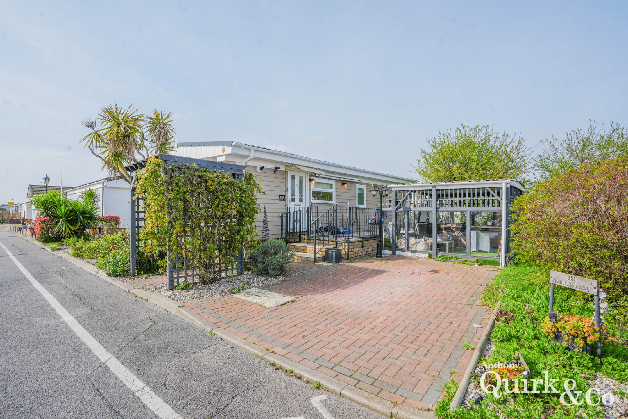 Property enquiry form background image