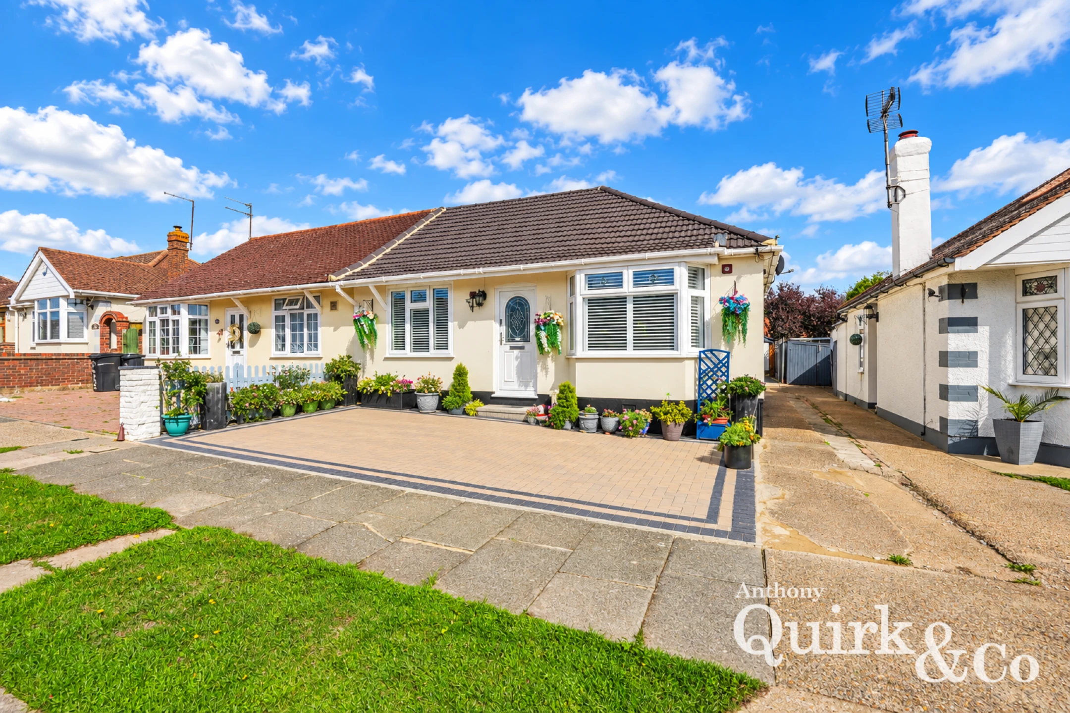 Property enquiry form background image
