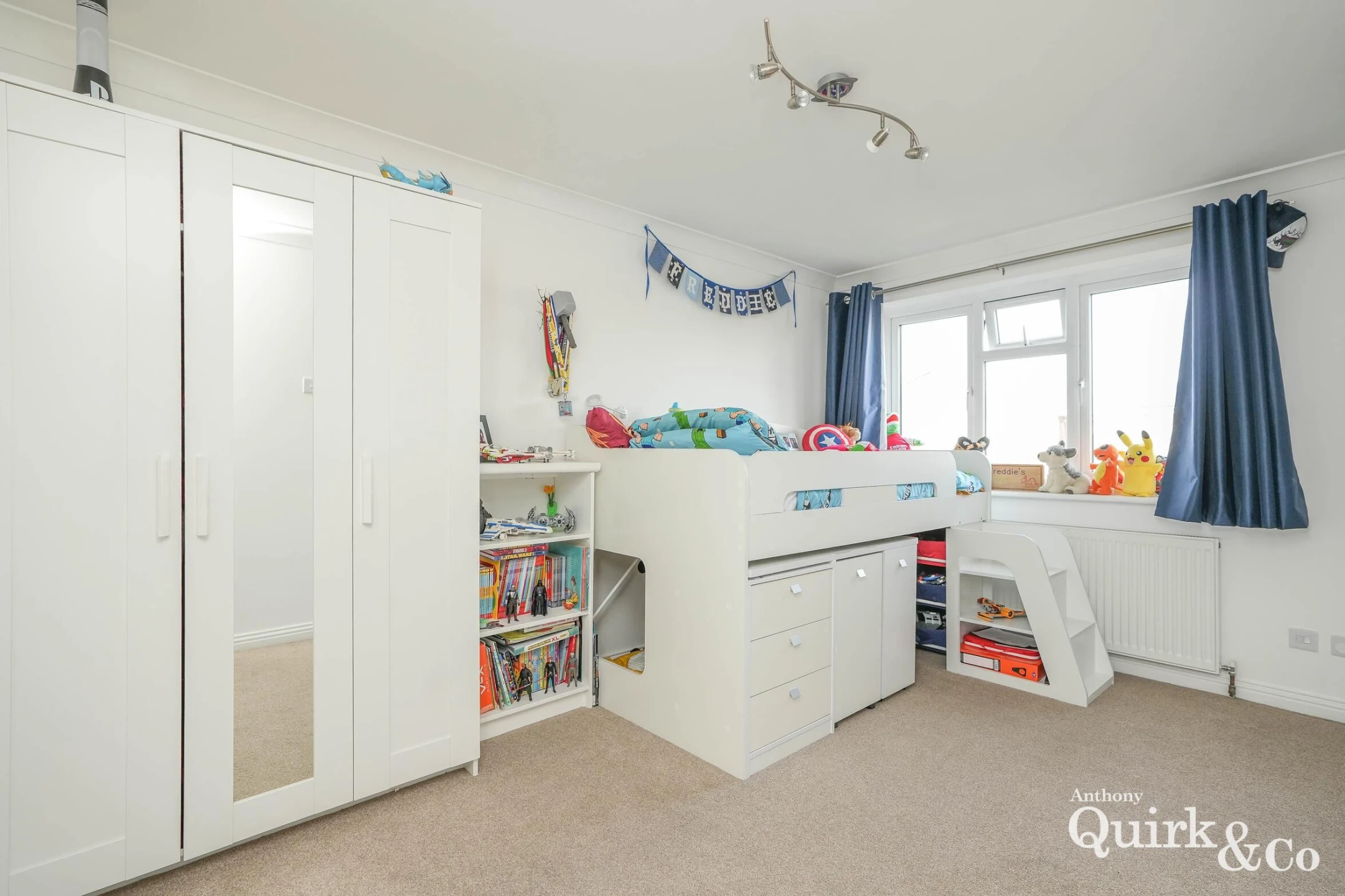 Property enquiry form background image